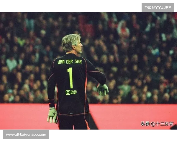 阿贾克斯官宣范德萨回归担任CEO 重塑青训体系迈向新辉煌 阿贾克斯官宣范德萨回归担任CEO 重塑青训体系迈向新辉煌