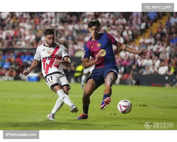 巴萨中场传球成功率超百分之八十五 控球优势体现战术执行力